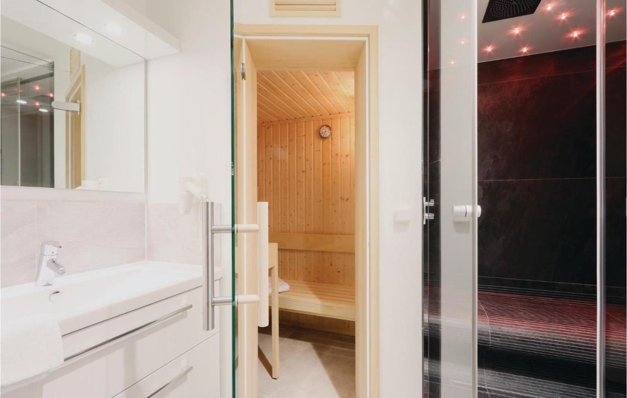 Apartment Amazing In Travemuende With Sauna Lübeck